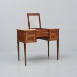1172 1345 DRESSING TABLE